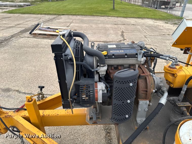 image for item ER0479 2015 Marathon pothole patcher