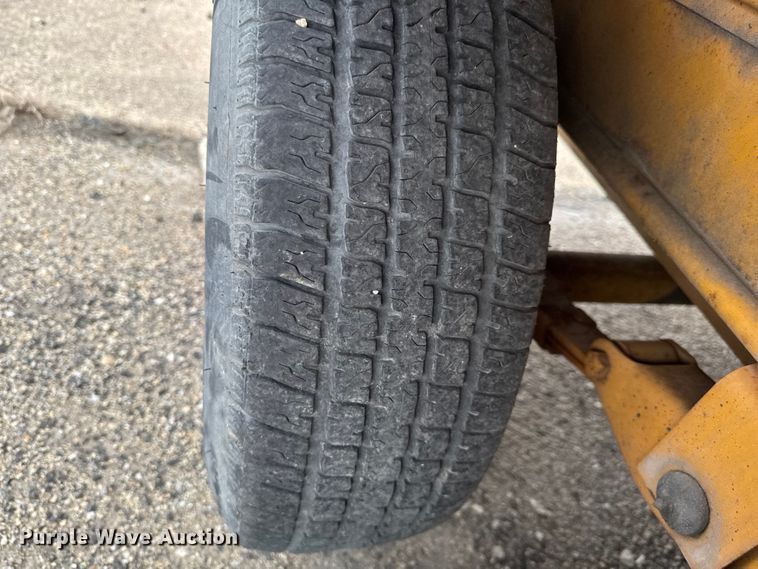 image for item ER0479 2015 Marathon pothole patcher