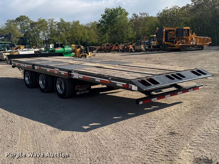 image for item ER0481 2019 Interstate Trailers, Inc. 50TDL tilt deck equipment trailer
