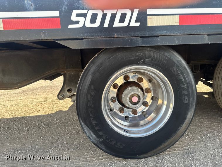 image for item ER0481 2019 Interstate Trailers, Inc. 50TDL tilt deck equipment trailer