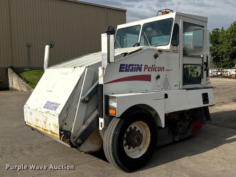image for item ER0482 2001 Elgin Pelican P series street sweeper