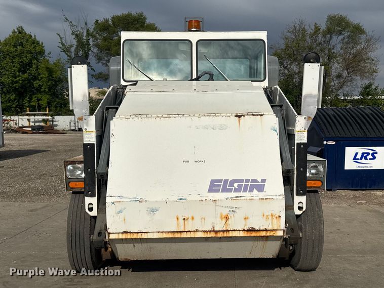 image for item ER0482 2001 Elgin Pelican P series street sweeper