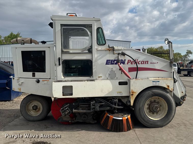 image for item ER0482 2001 Elgin Pelican P series street sweeper
