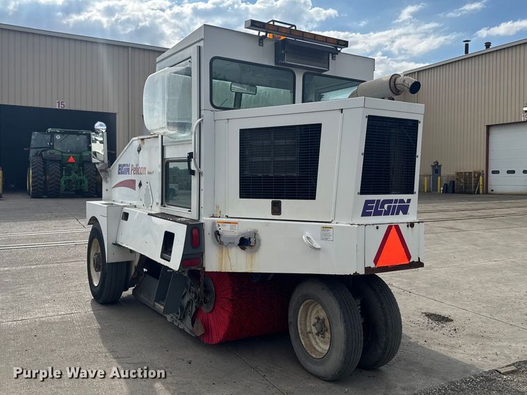 image for item ER0482 2001 Elgin Pelican P series street sweeper