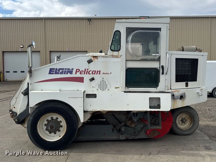 image for item ER0482 2001 Elgin Pelican P series street sweeper
