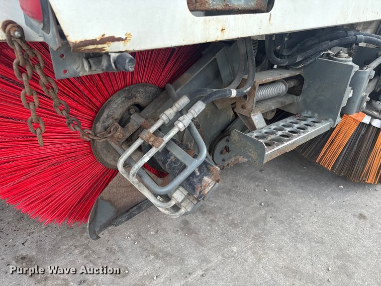 image for item ER0482 2001 Elgin Pelican P series street sweeper