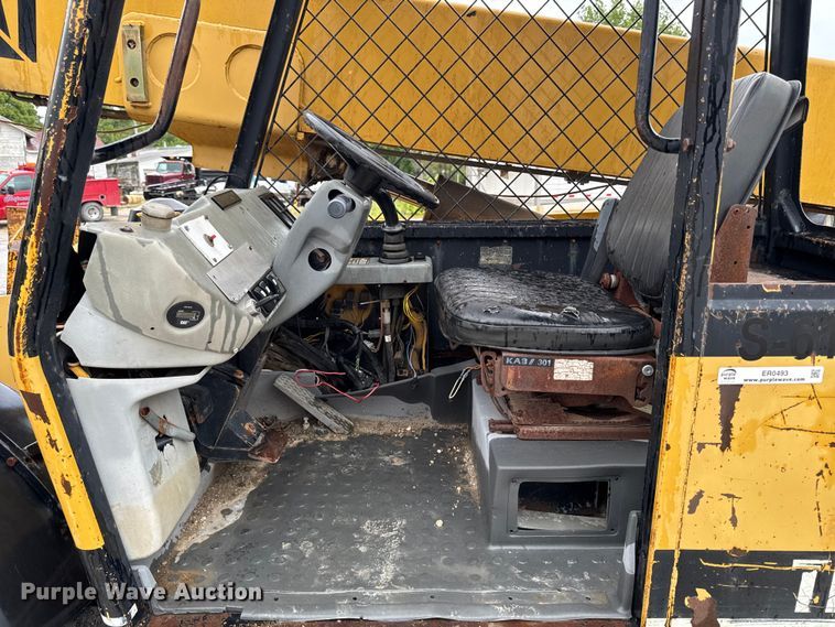 image for item ER0493 1996 Caterpillar TH63 telehandler