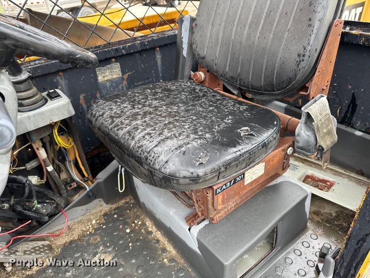 image for item ER0493 1996 Caterpillar TH63 telehandler