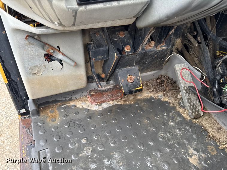 image for item ER0493 1996 Caterpillar TH63 telehandler