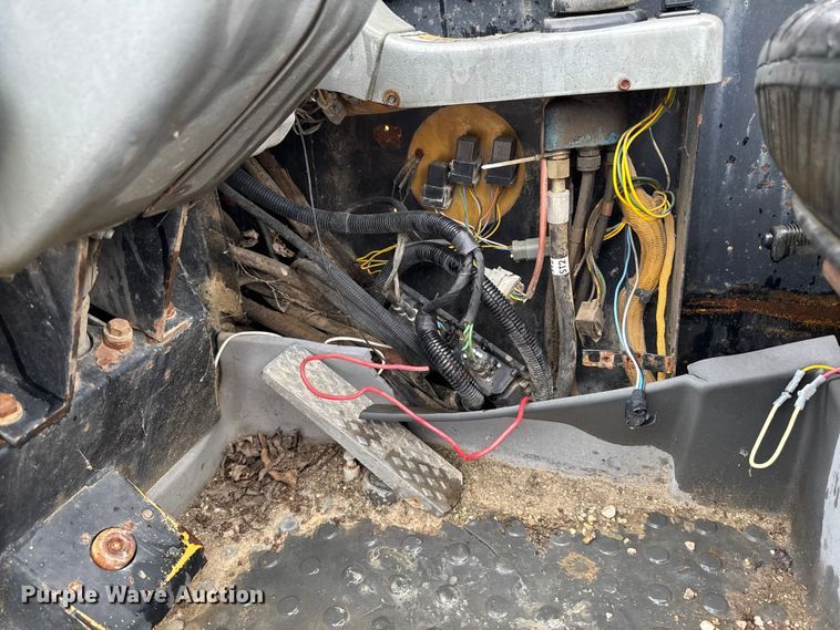 image for item ER0493 1996 Caterpillar TH63 telehandler