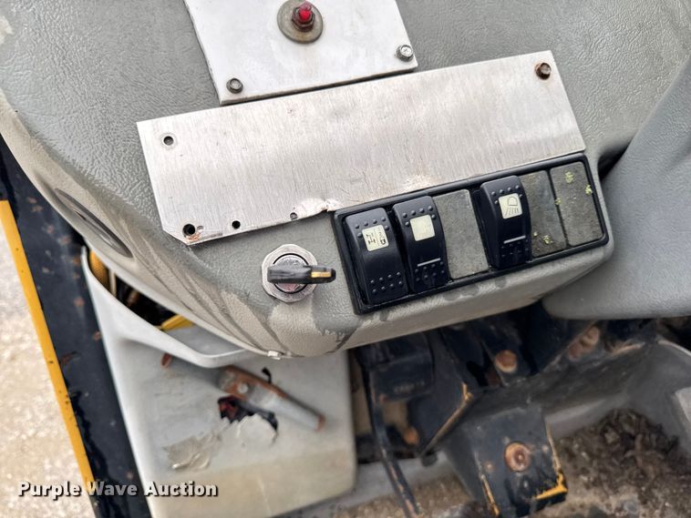 image for item ER0493 1996 Caterpillar TH63 telehandler