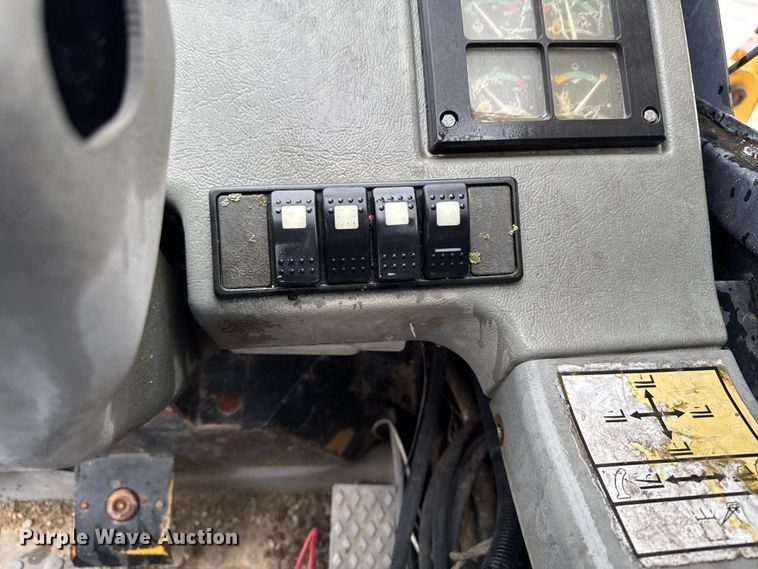 image for item ER0493 1996 Caterpillar TH63 telehandler