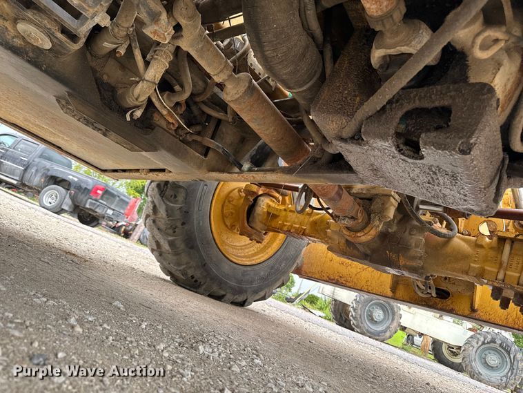 image for item ER0493 1996 Caterpillar TH63 telehandler