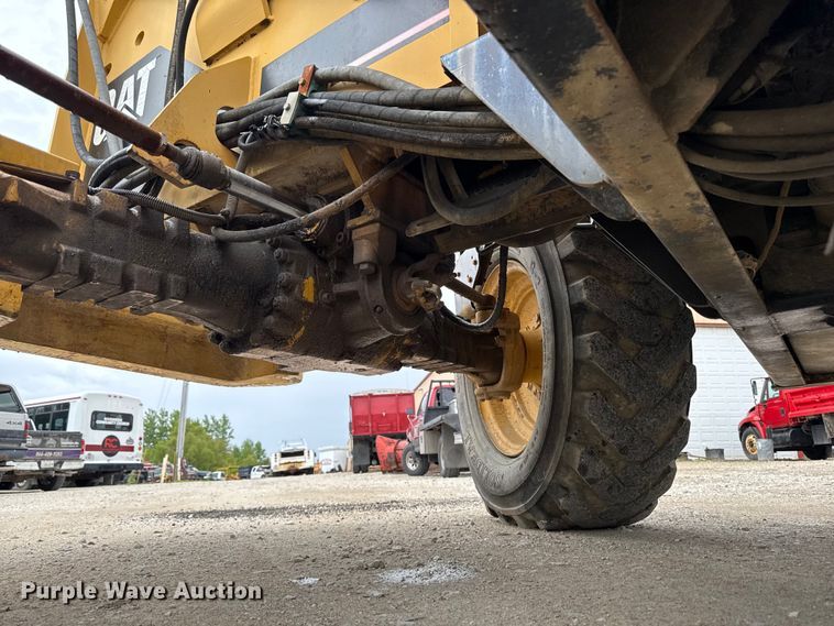 image for item ER0493 1996 Caterpillar TH63 telehandler
