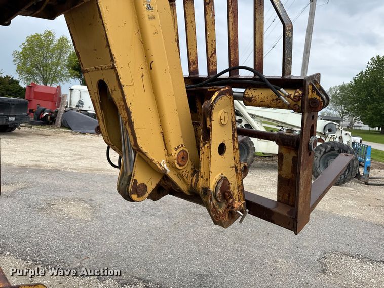 image for item ER0493 1996 Caterpillar TH63 telehandler