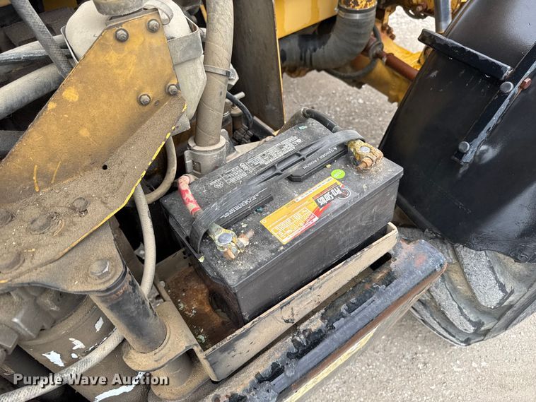 image for item ER0493 1996 Caterpillar TH63 telehandler