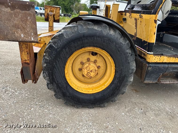 image for item ER0493 1996 Caterpillar TH63 telehandler