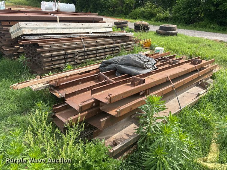 image for item ER1092 Ridged steel concrete forms