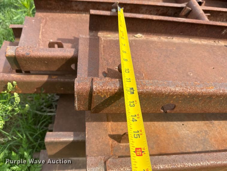 image for item ER1092 Ridged steel concrete forms