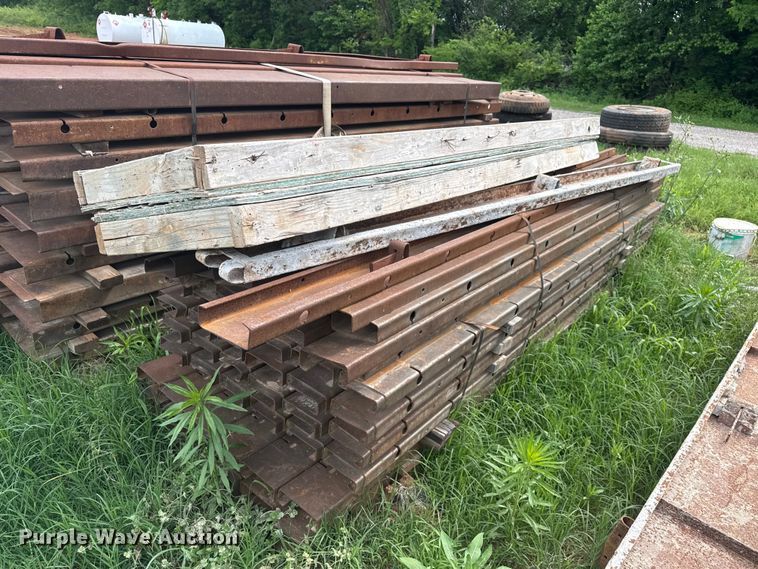 image for item ER1092 Ridged steel concrete forms
