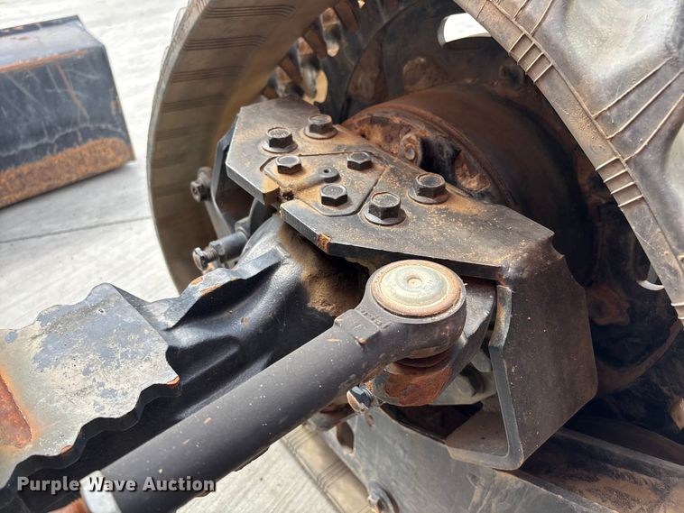 image for item ER7569 2014 Ditch Witch RT80Q trencher