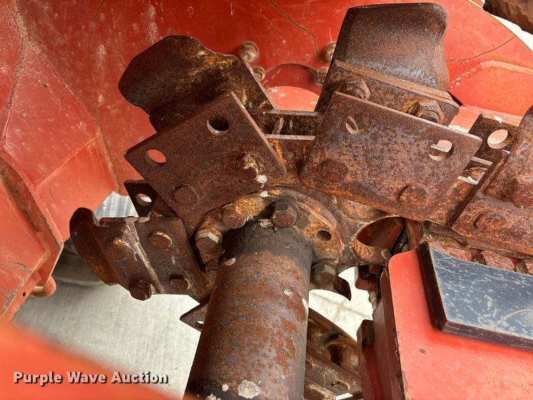 image for item ER7569 2014 Ditch Witch RT80Q trencher