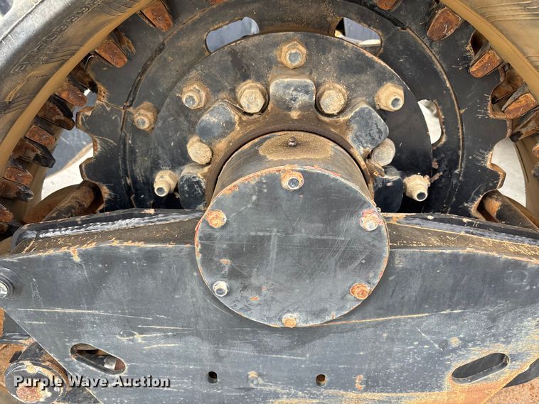 image for item ER7569 2014 Ditch Witch RT80Q trencher