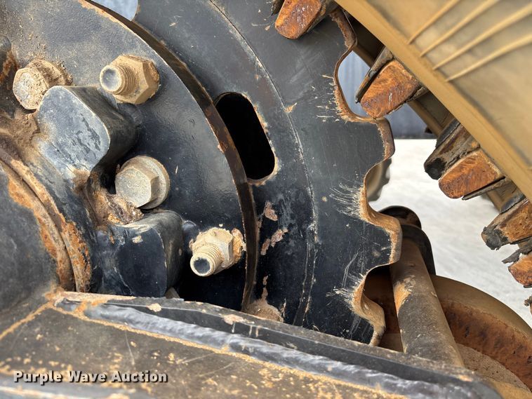 image for item ER7569 2014 Ditch Witch RT80Q trencher