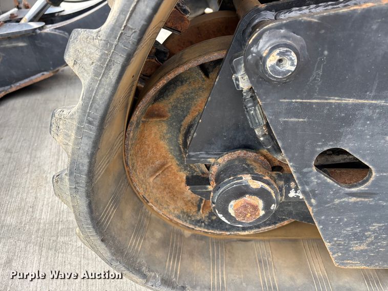 image for item ER7569 2014 Ditch Witch RT80Q trencher