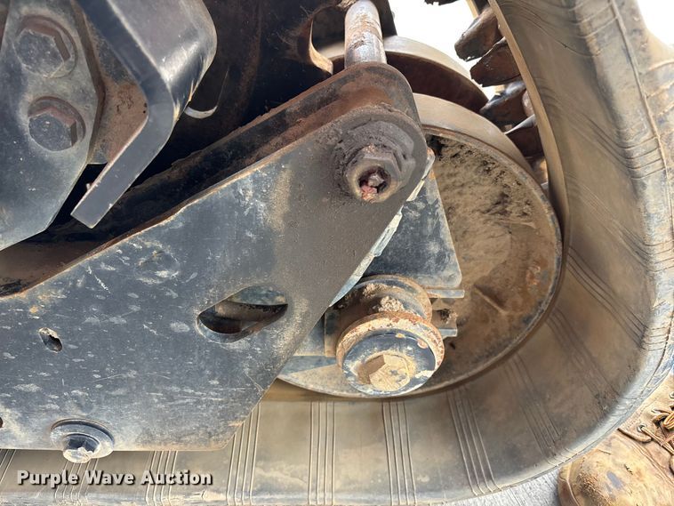 image for item ER7569 2014 Ditch Witch RT80Q trencher