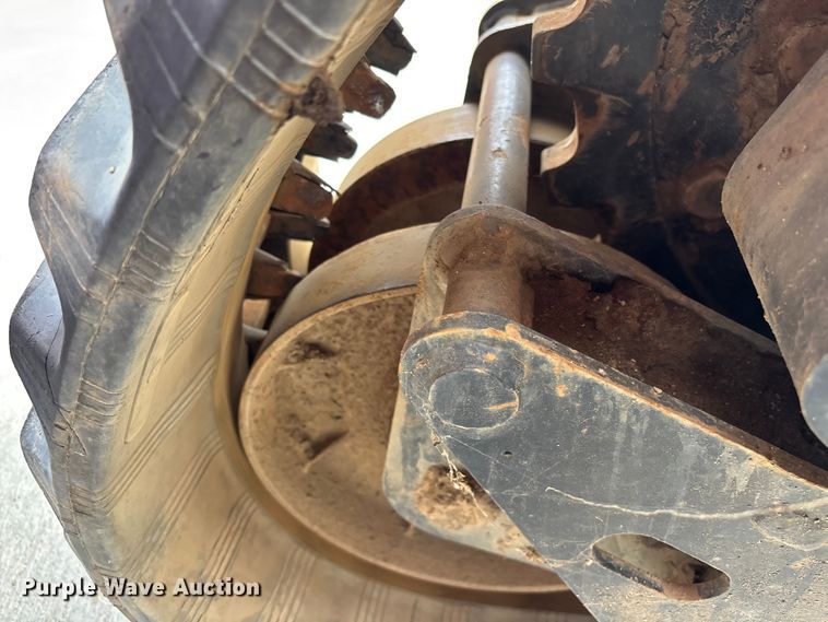 image for item ER7569 2014 Ditch Witch RT80Q trencher