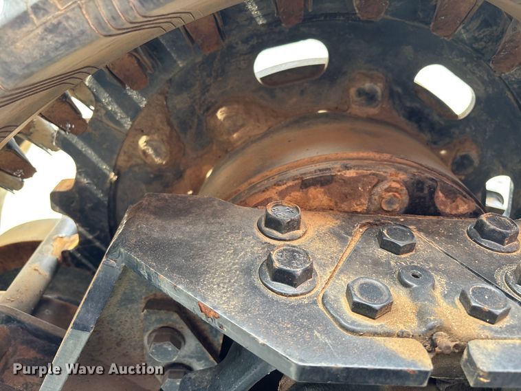 image for item ER7569 2014 Ditch Witch RT80Q trencher