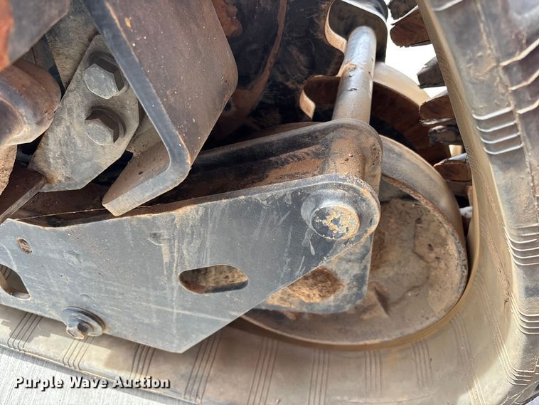 image for item ER7569 2014 Ditch Witch RT80Q trencher
