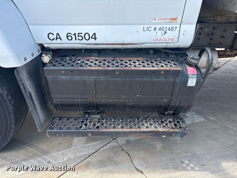 image for item ER7570 2006 Chevrolet C6500 dump truck