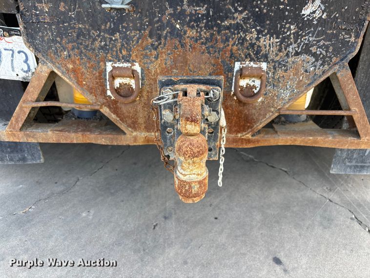 image for item ER7570 2006 Chevrolet C6500 dump truck