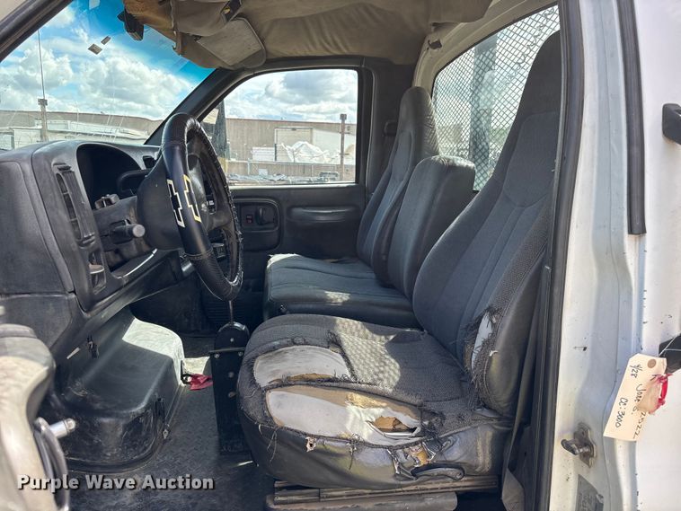 image for item ER7570 2006 Chevrolet C6500 dump truck