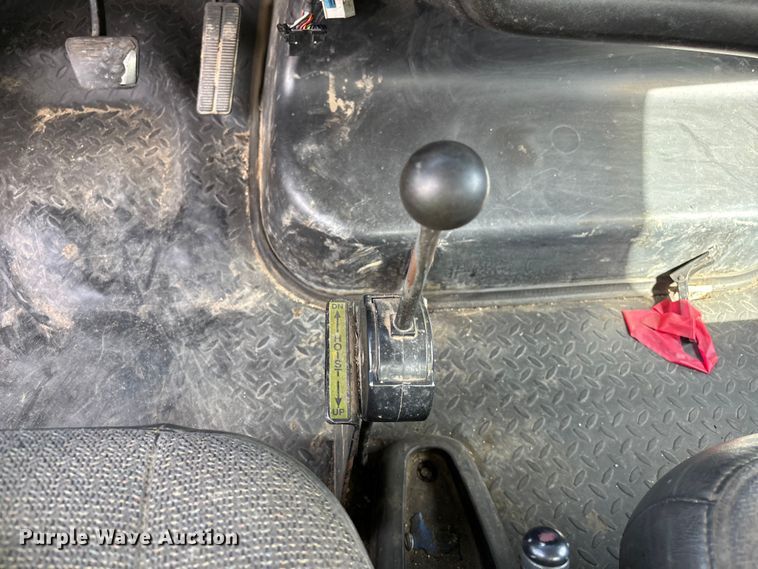 image for item ER7570 2006 Chevrolet C6500 dump truck