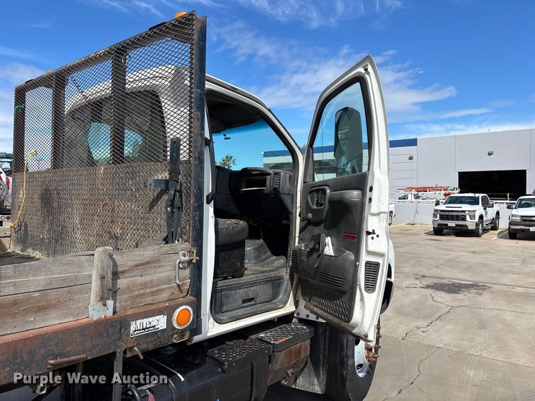 image for item ER7570 2006 Chevrolet C6500 dump truck