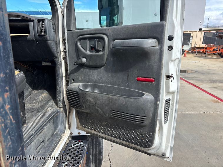 image for item ER7570 2006 Chevrolet C6500 dump truck