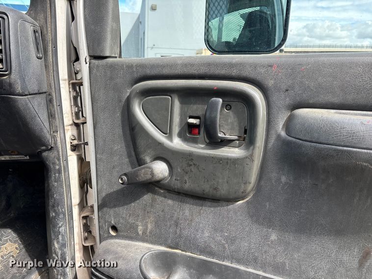 image for item ER7570 2006 Chevrolet C6500 dump truck