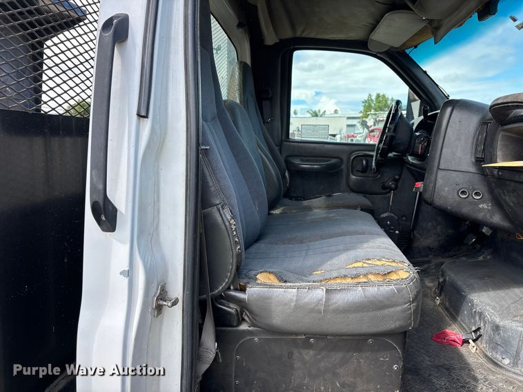 image for item ER7570 2006 Chevrolet C6500 dump truck
