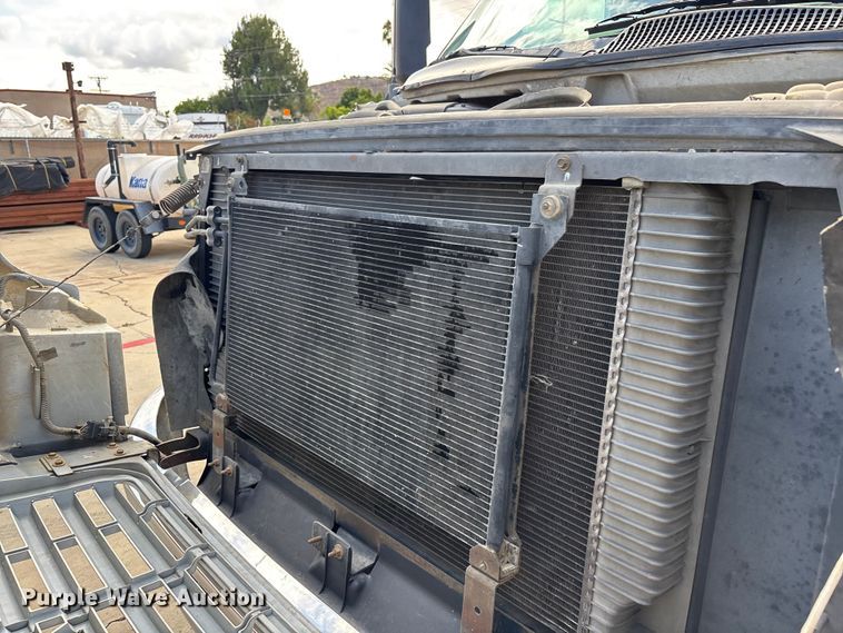 image for item ER7570 2006 Chevrolet C6500 dump truck