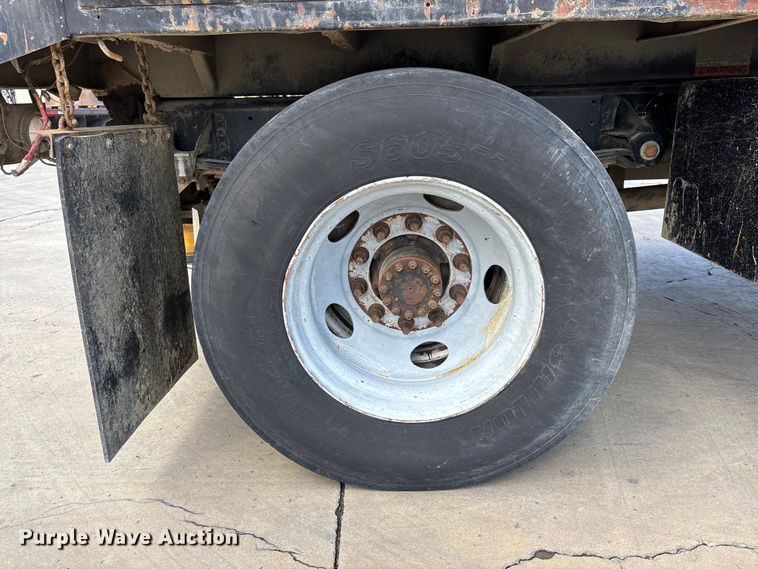 image for item ER7570 2006 Chevrolet C6500 dump truck