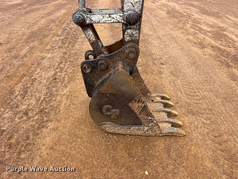 image for item ES8982 2003 Takeuchi TB145 mini excavator