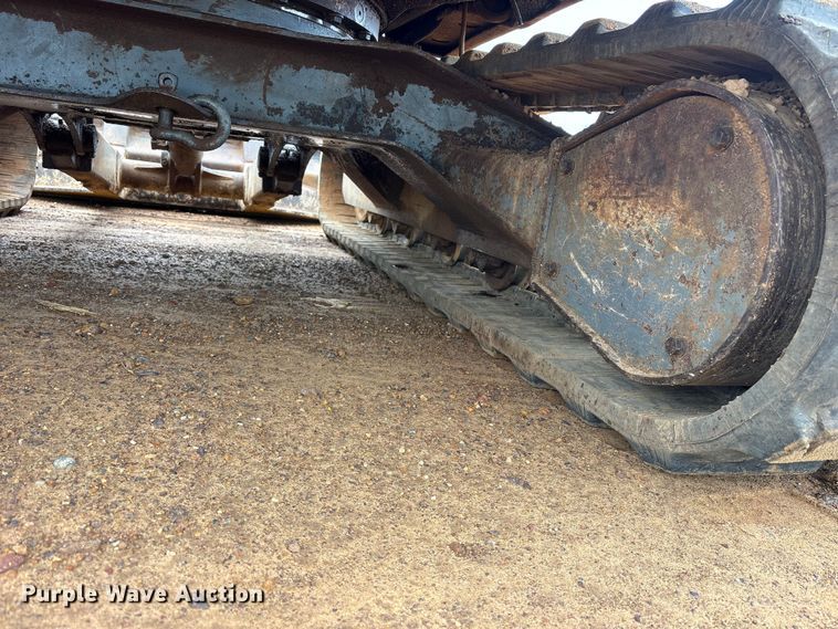 image for item ES8982 2003 Takeuchi TB145 mini excavator