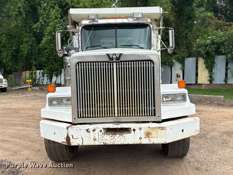 image for item ET2008 1999 Western Star 4900 dump truck