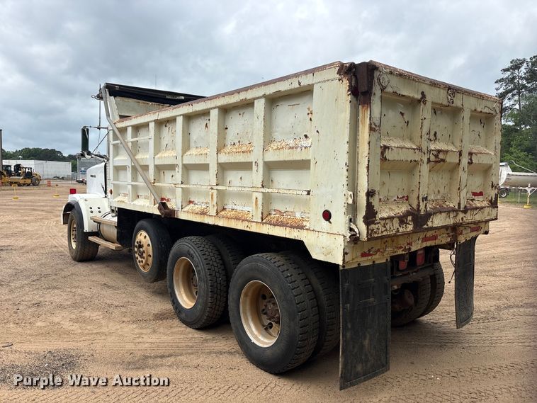 image for item ET2008 1999 Western Star 4900 dump truck