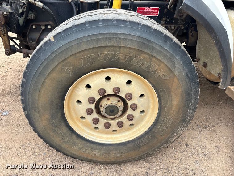 image for item ET2008 1999 Western Star 4900 dump truck