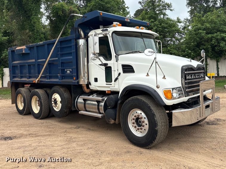 image for item ET2009 2007 Mack CV713 dump truck