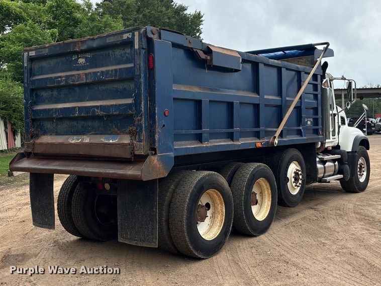 image for item ET2009 2007 Mack CV713 dump truck